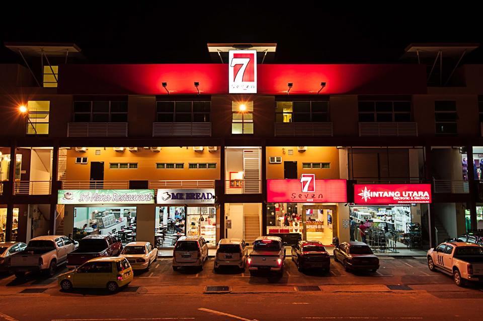 Seven Hotel Putatan Εξωτερικό φωτογραφία