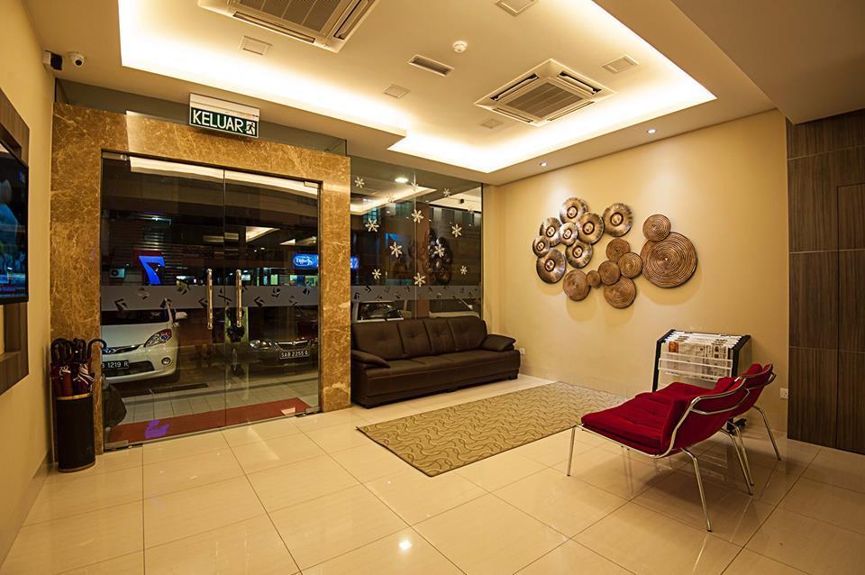 Seven Hotel Putatan Εξωτερικό φωτογραφία