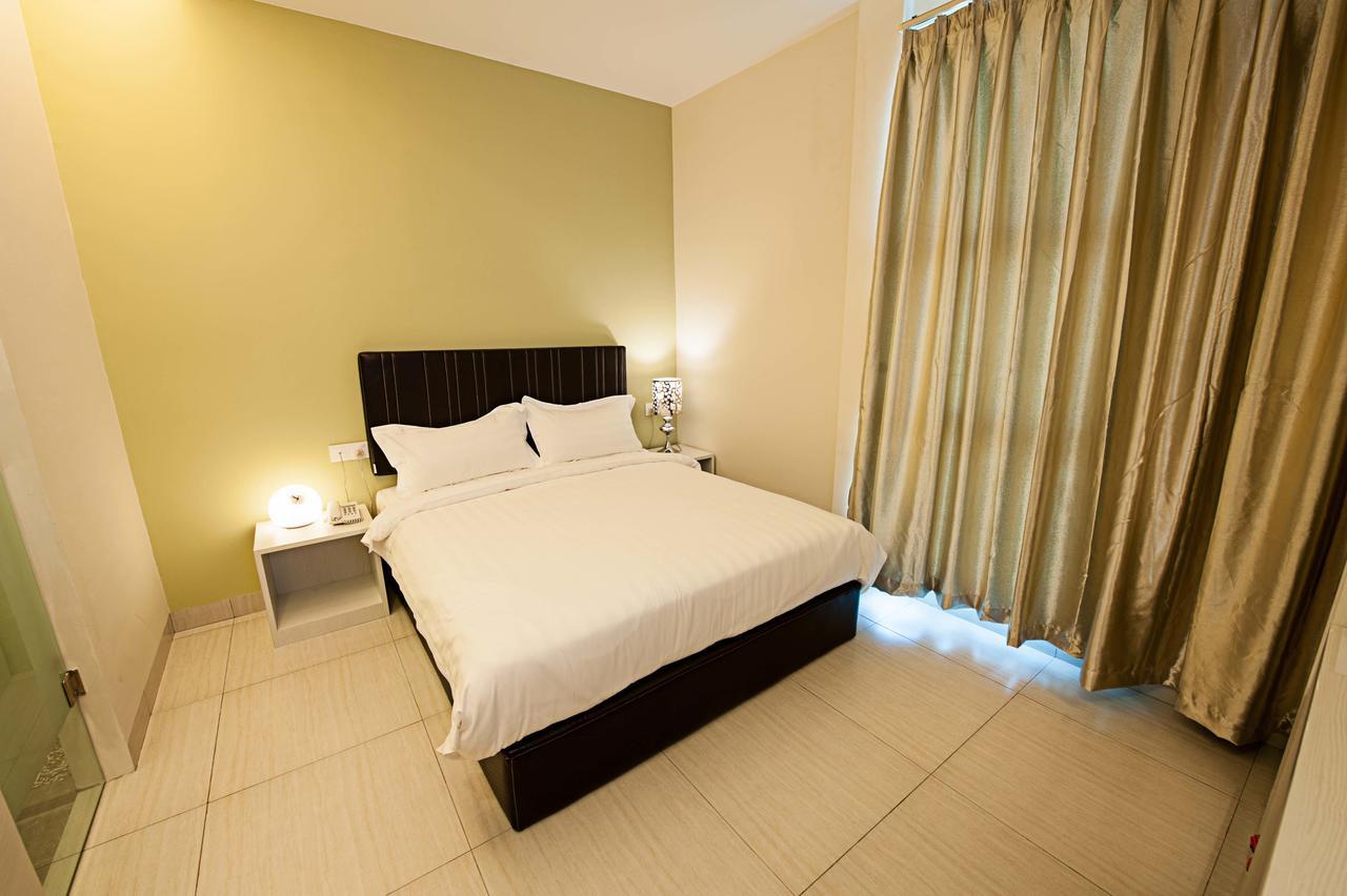 Seven Hotel Putatan Εξωτερικό φωτογραφία